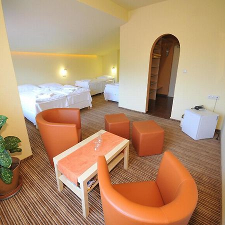 Hotel Cingov Slovensky Raj Spisska Nova Ves Exterior photo